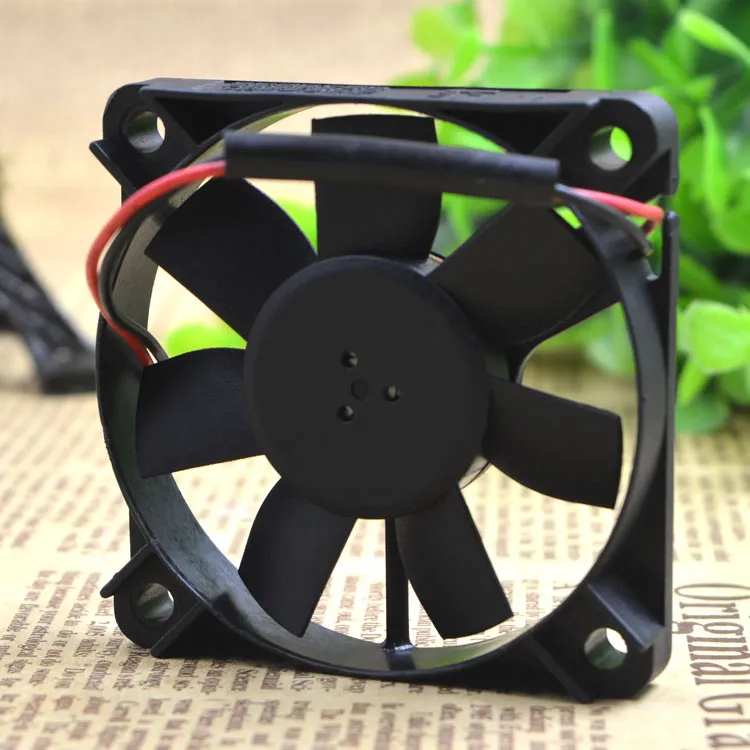SUNON KD16PFS2 DC12V 1.0W 6CM cooling fan SUNON KD16PFS2 DC12V 1.0W 6CM cooling fan