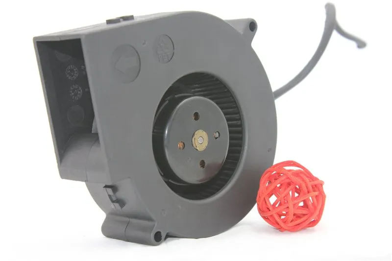 Delta BFB1012UH 12V 6A four-wire PWM speed control fan Delta BFB1012UH 12V 6A four-wire PWM speed control fan