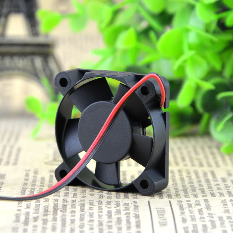 SUNON KD0504PFB1-8 5v 0.7W 2line ball bearing fan SUNON KD0504PFB1-8 5v 0.7W 2line ball bearing fan