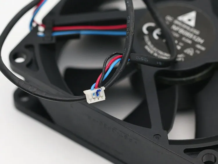 DELTA NFB08512H DC12V 0.23A 8cm cooling fan DELTA NFB08512H DC12V 0.23A 8cm cooling fan