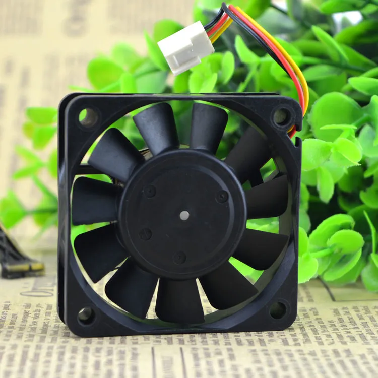 NIDEC TA2250C R34487-57 DC5V 0.31A 6cm 3 wire cooling fan NIDEC TA2250C R34487-57 DC5V 0.31A 6cm 3 wire cooling fan