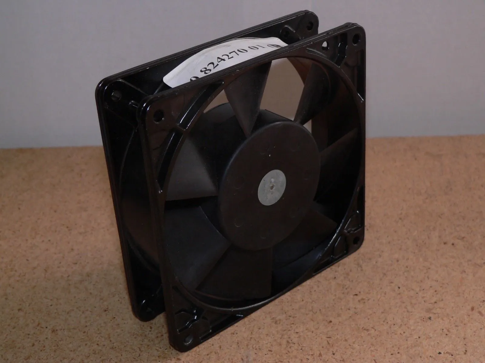 Ebmpapst 5958 230VAC 50/60Hz 18/17W 2-Connector Axial Fan Ebmpapst 5958 230VAC 50/60Hz 18/17W 2-Connector Axial Fan