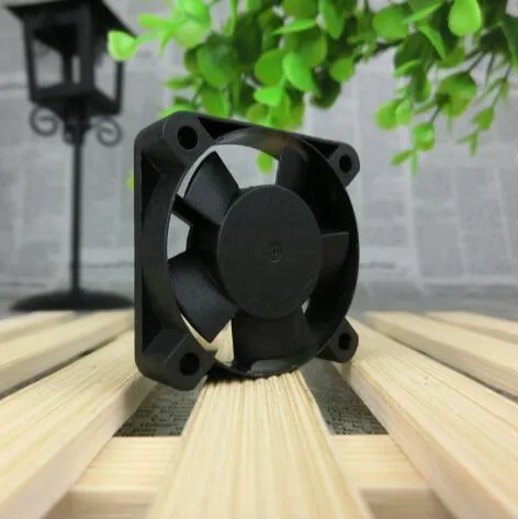 SUNON KD14PFB1 4cm DC12V1.4W 40*40*10mm 2-wire large wind cooling fan SUNON KD14PFB1 4cm DC12V1.4W 40*40*10mm 2-wire large wind cooling fan