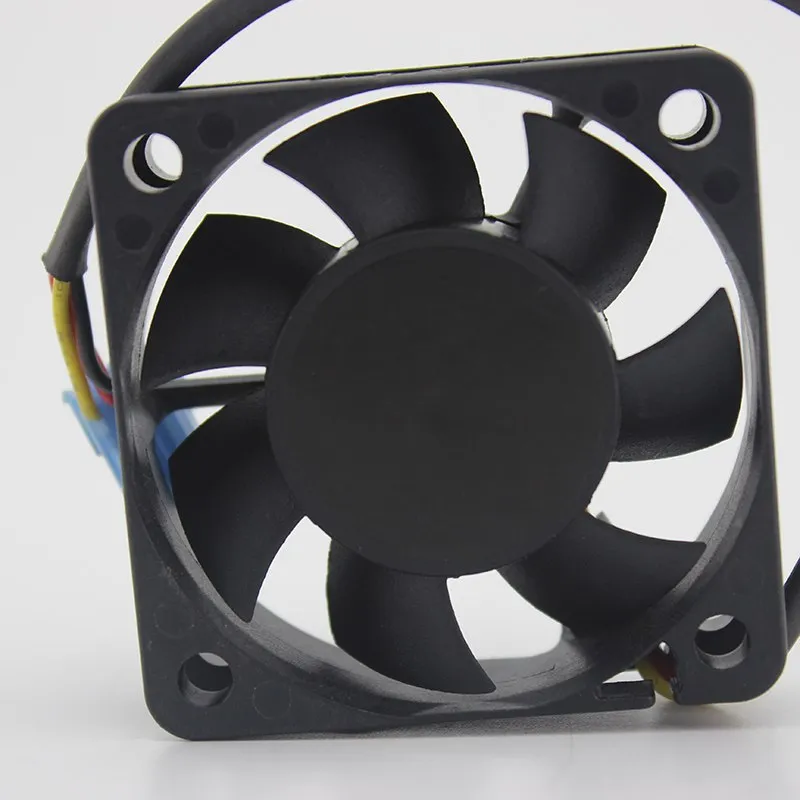 SUNON KD1205PHS3 12V 0.7W 5CM 2-wire silent cooling fan SUNON KD1205PHS3 12V 0.7W 5CM 2-wire silent cooling fan