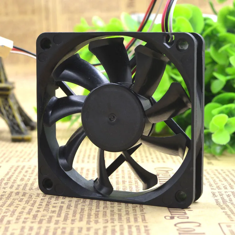 Y.S.TECH FD127015LB 12V 0.13A silent cooling fan Y.S.TECH FD127015LB 12V 0.13A silent cooling fan