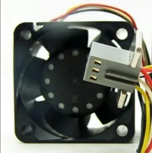 AVC DB03828B12U 12V 0.82A 3-wire server chassis cooling fan AVC DB03828B12U 12V 0.82A 3-wire server chassis cooling fan