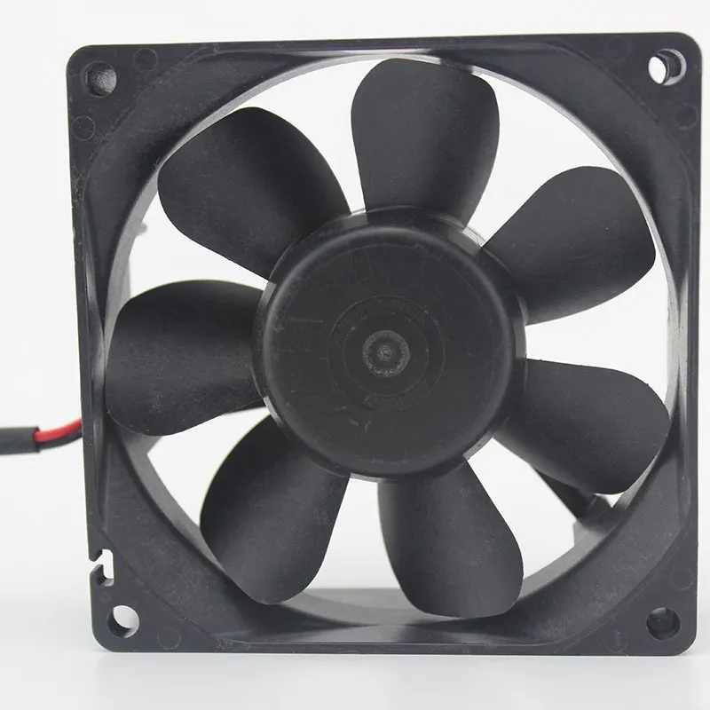 SANYO 109R0805M401 DC5V 0.17A 3-wire speed 8CM cooling fan SANYO 109R0805M401 DC5V 0.17A 3-wire speed 8CM cooling fan