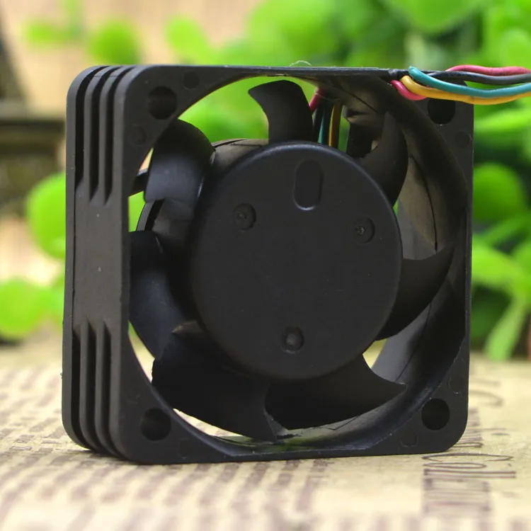 AVC DA04015B12H 12V 0.26A 4-wire PWM temperature control cooling fan AVC DA04015B12H 12V 0.26A 4-wire PWM temperature control cooling fan