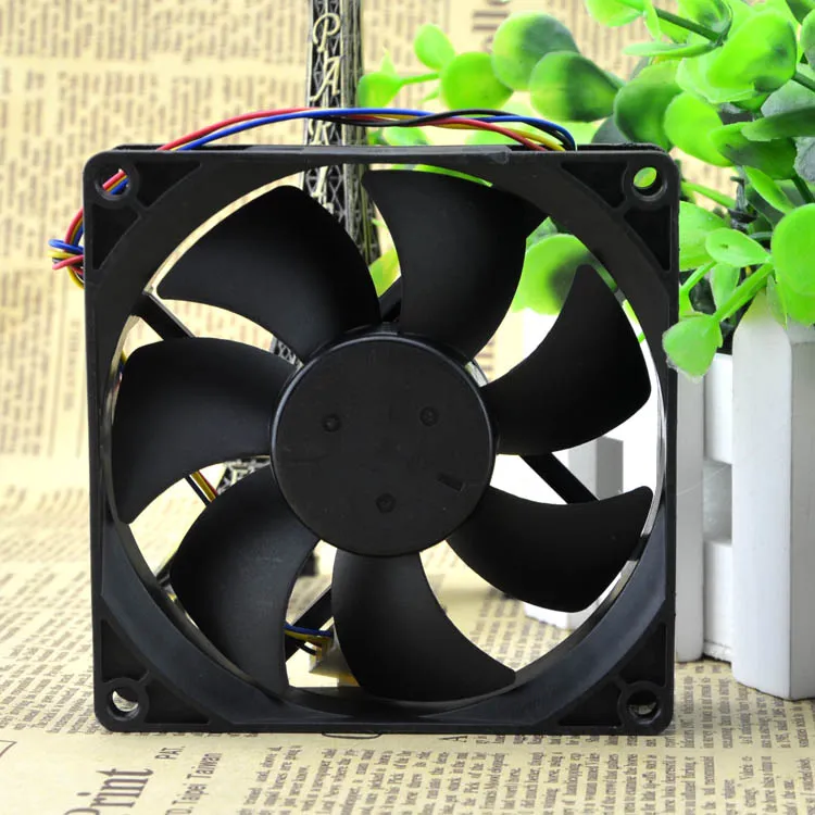AVC DS09225R12MP012 DC12V 0.20A 4-pin cooling chassis fan AVC DS09225R12MP012 DC12V 0.20A 4-pin cooling chassis fan
