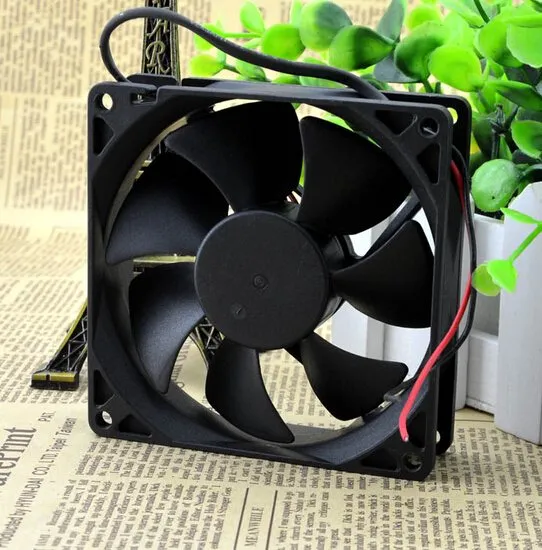 ADDA AD0912MB-A70GL 92*92*25 12V 0.17A mute chassis fan ADDA AD0912MB-A70GL 92*92*25 12V 0.17A mute chassis fan