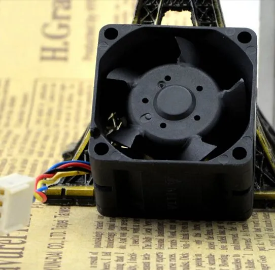 Delta FFB03812HHN 12V 0.57A 3.8CM 4line PWM temperature control fan Delta FFB03812HHN 12V 0.57A 3.8CM 4line PWM temperature control fan