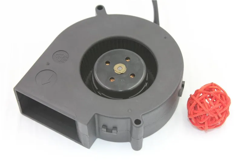 Delta BFB1012UH 12V 6A four-wire PWM speed control fan Delta BFB1012UH 12V 6A four-wire PWM speed control fan