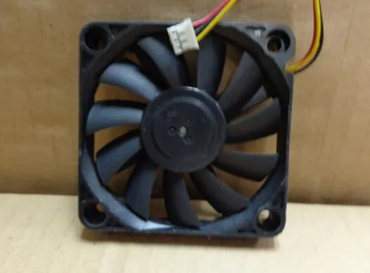 Nidec D06X-12TH DC12V 0.19A 6CM 60*60*10 3 Lines Double Ball Bearing High Rotary Cooling Fan Nidec D06X-12TH DC12V 0.19A 6CM 60*60*10 3 Lines Double Ball Bearing High Rotary Cooling Fan