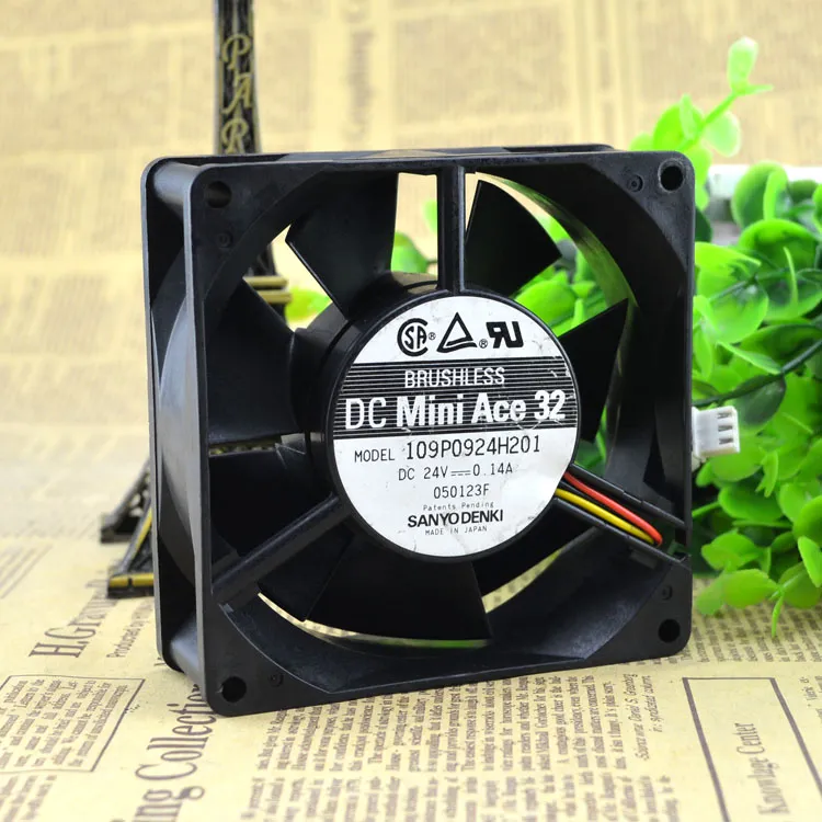 Sanyo 109p0924h201 DC24V 0.14A 90 * 90 * 32 inverter fan Sanyo 109p0924h201 DC24V 0.14A 90 * 90 * 32 inverter fan