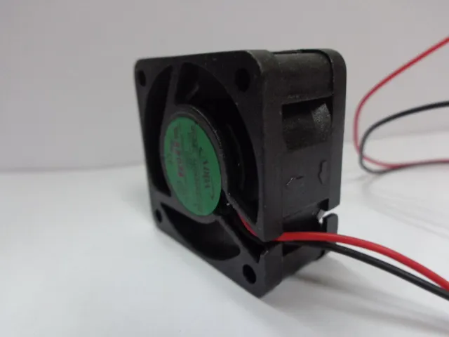 ADDA AD0424HX-C50 DC24V 0.09A inverter cooling fan ADDA AD0424HX-C50 DC24V 0.09A inverter cooling fan
