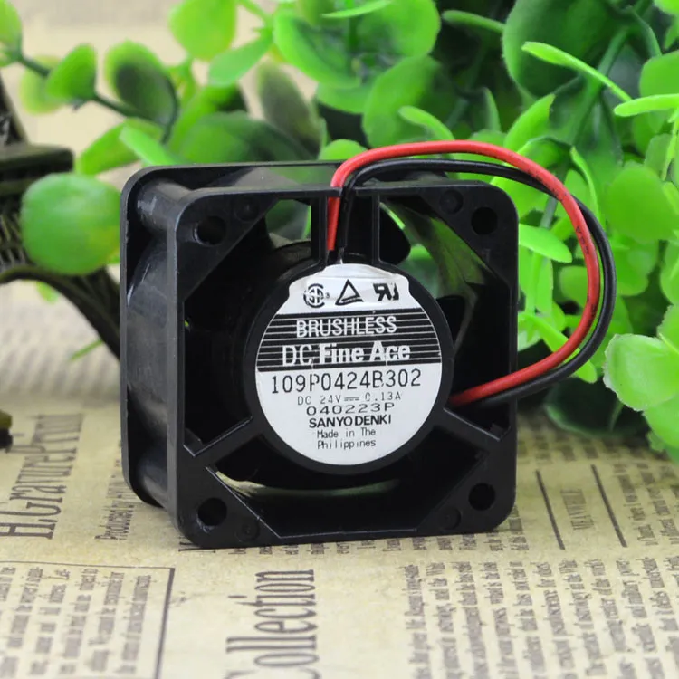 Sanyo 109p0424b302 DC24v 0.13A 40 * 40 * 28mm axial flow fan Sanyo 109p0424b302 DC24v 0.13A 40 * 40 * 28mm axial flow fan