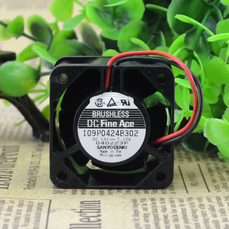 Sanyo 109p0424b302 DC24v 0.13A 40 * 40 * 28mm axial flow fan Sanyo 109p0424b302 DC24v 0.13A 40 * 40 * 28mm axial flow fan