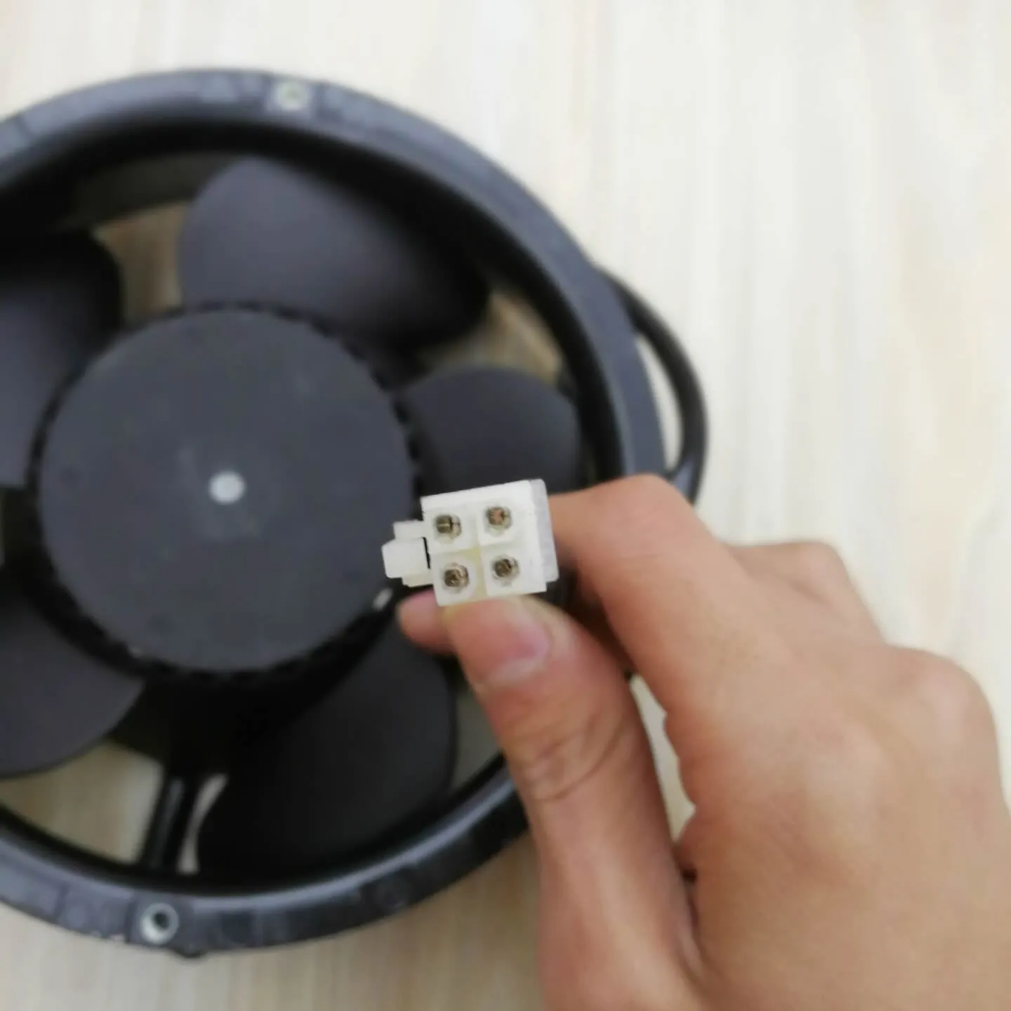 ebmpapst DV6248/17TDAR 48V 1.8A 87W cooling fan ebmpapst DV6248/17TDAR 48V 1.8A 87W cooling fan