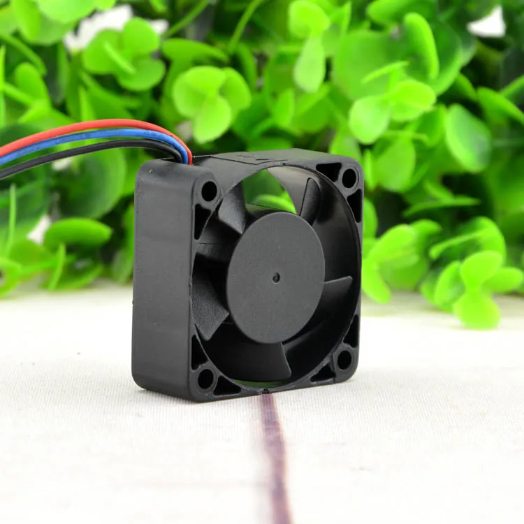 ADDA AD0412HB-D56 DC12V 0.12A 3-wire cooling fan ADDA AD0412HB-D56 DC12V 0.12A 3-wire cooling fan