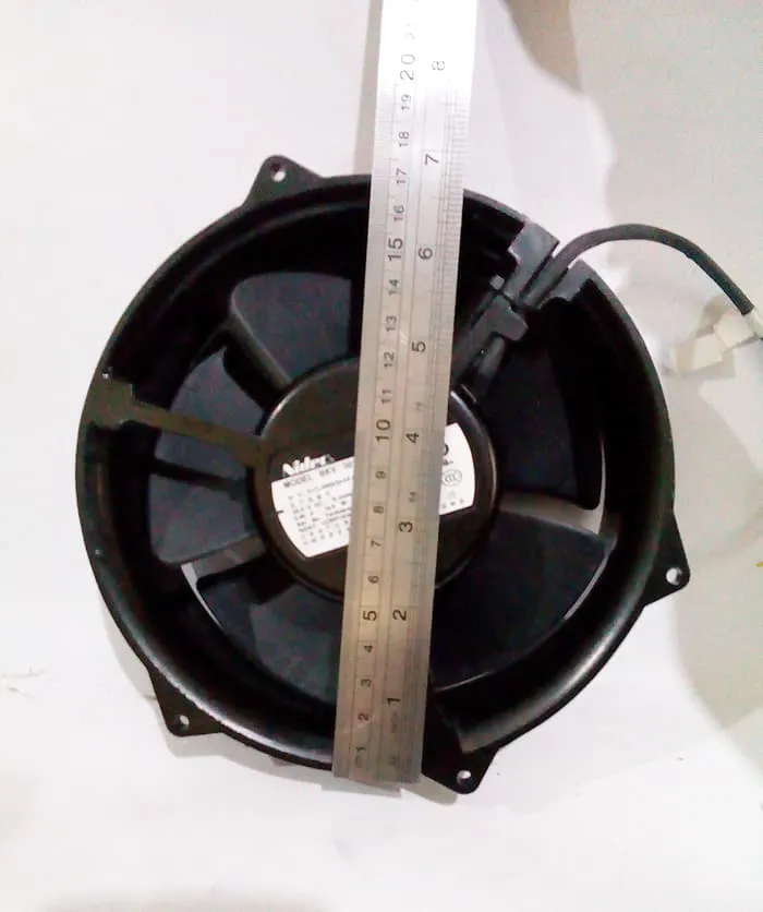 NIDEC Y17L48BS2AA5-09E02 BKV 301 216-130 DC48V 0.80A 4-wires cooling fan NIDEC Y17L48BS2AA5-09E02 BKV 301 216-130 DC48V 0.80A 4-wires cooling fan