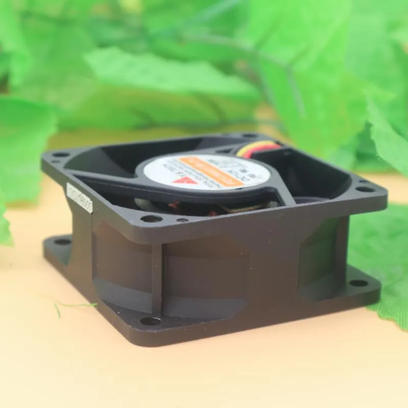 Y.S.TECH FD1260255B-2A DC12V 1.44W 3-wire Cooling Fan Y.S.TECH FD1260255B-2A DC12V 1.44W 3-wire Cooling Fan