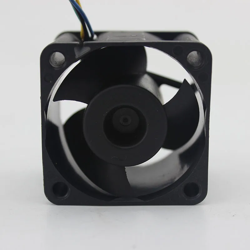 EVERFLOW R124028BU DC12V 0.4A 4-Wire Server Cooling Fan EVERFLOW R124028BU DC12V 0.4A 4-Wire Server Cooling Fan