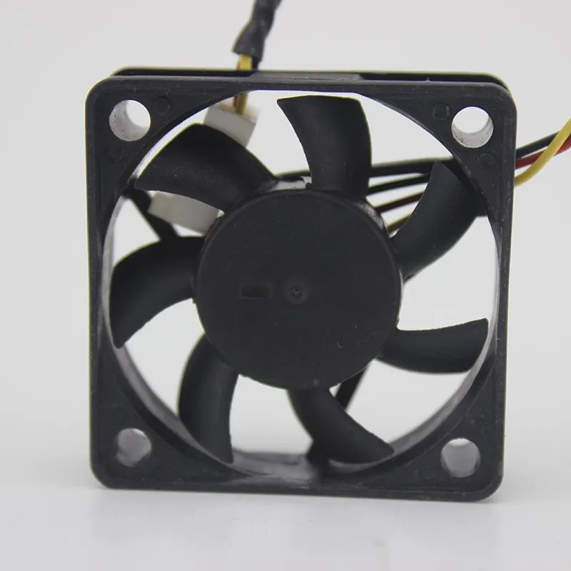 AVC DS04010B12U DC 12V 0.14A ball bearing CPU axial cooling fan AVC DS04010B12U DC 12V 0.14A ball bearing CPU axial cooling fan