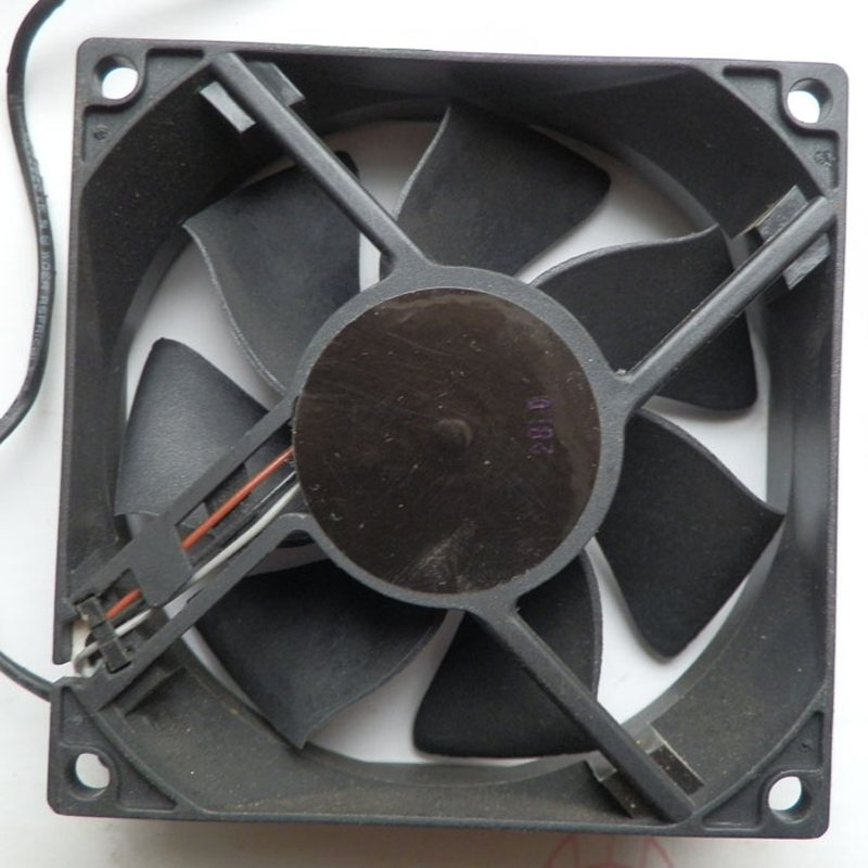 ADDA AD08012UX257301 8cm DC 12V 0.3A projector axial cooling fan