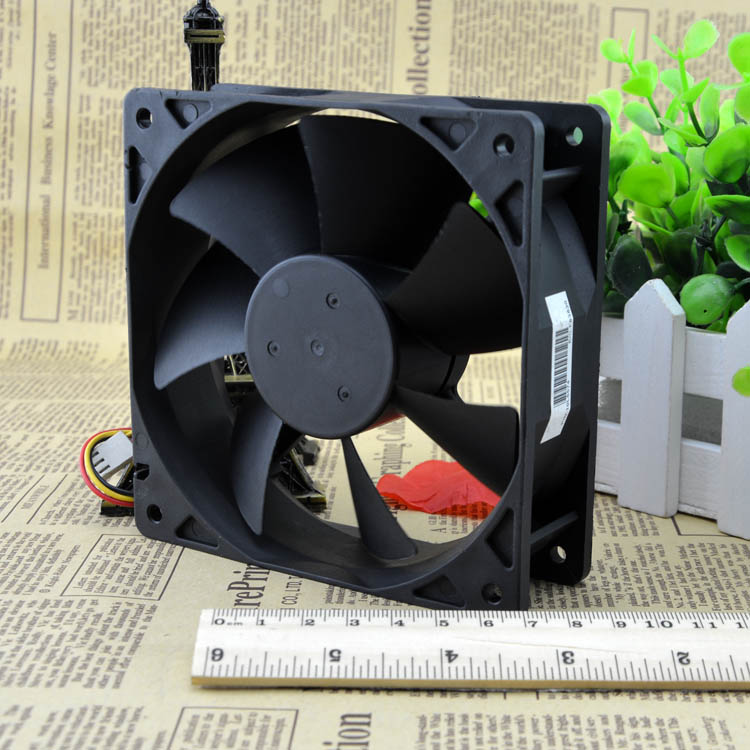 SUPERRED CHA12012CB-TA DC12V 0.70A 4 wire PWM control cooling fan