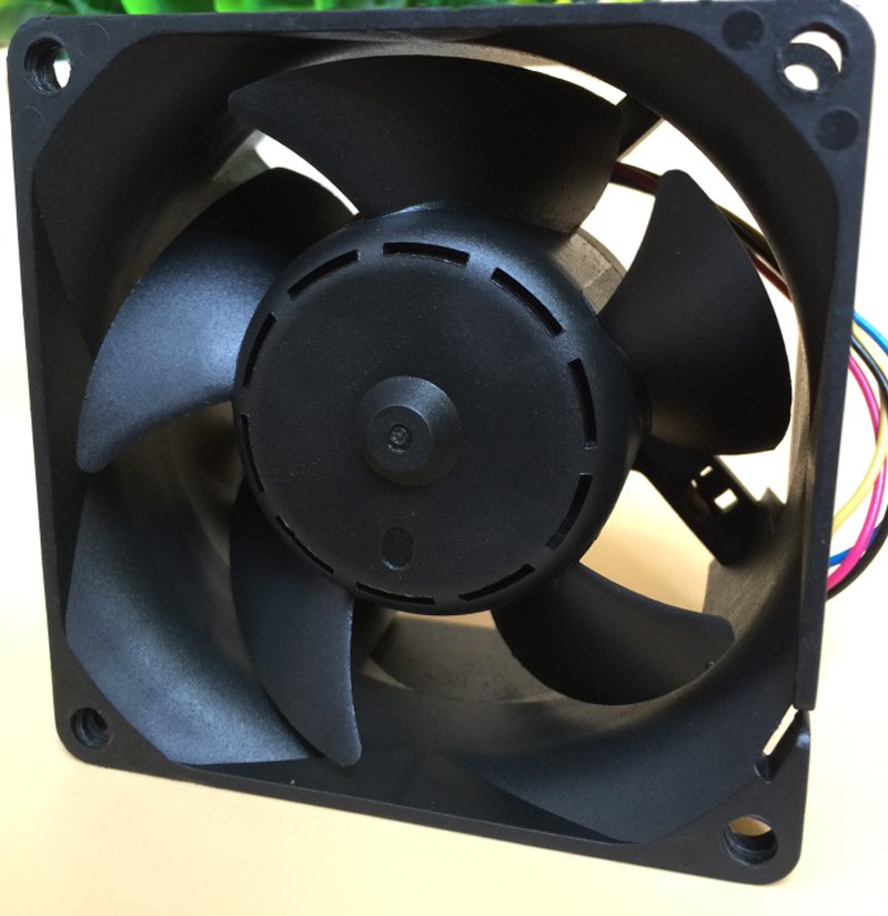 Delta AFC0712DE DC12V 2.50A 4 lines PWM Cooling Fan