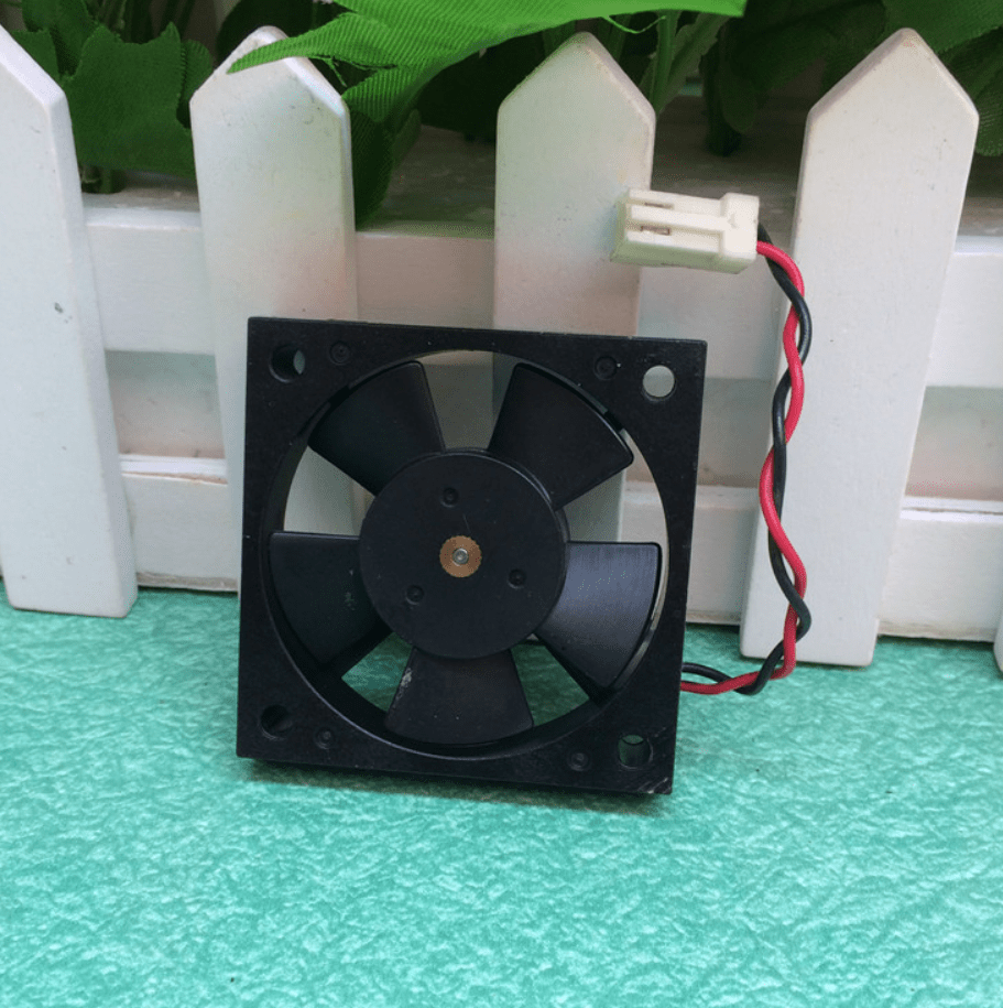 ORIX MDS510M-5-F4 5V 0.2A 2wire ball cooling fan