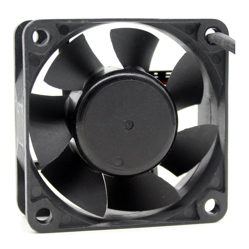 MGT6012UB-W25 6cm DC12V 0.38A 4-lines chassis server cooling fan