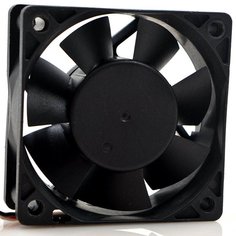 JAMICON JF0625H1LSAR DC 12V 0.17A 6CM 3-wires cooling fan